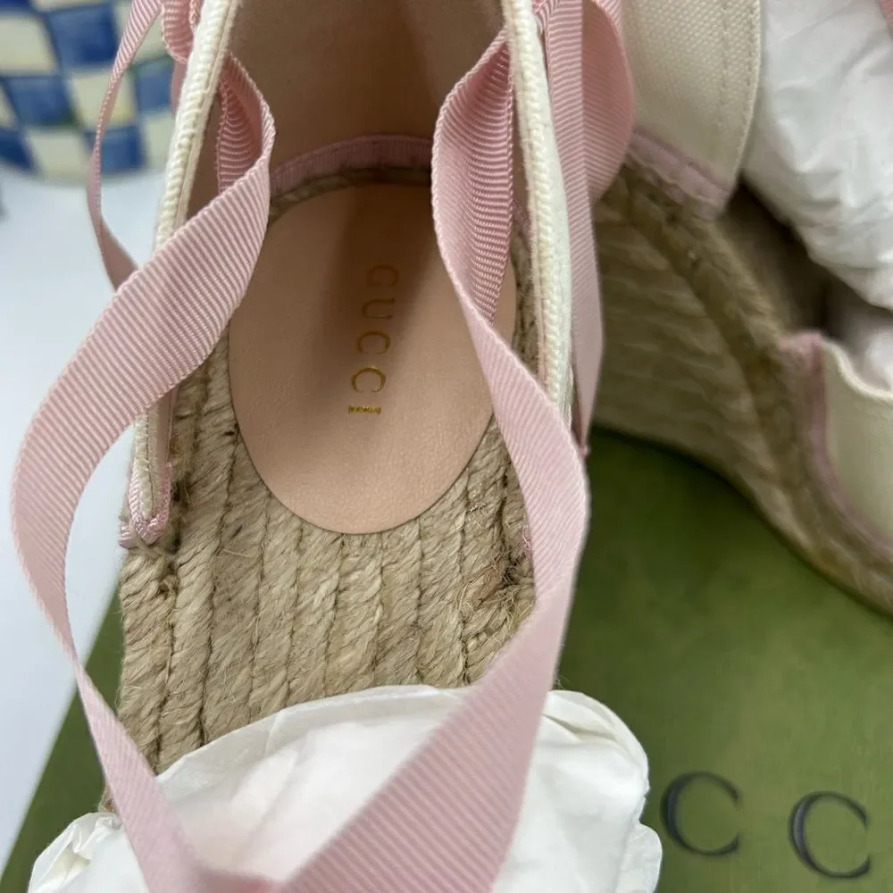 Women’s Gucci canvas GG wedge espadrilles size 40 made in Italy